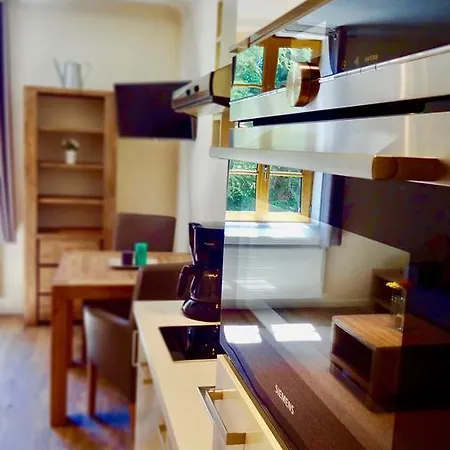 Chateau Apartment *