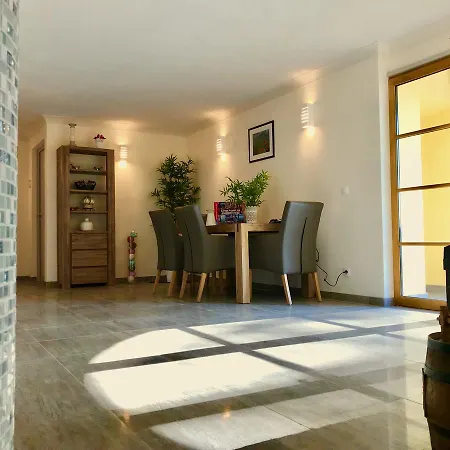 Château Appartement Ferrassieres